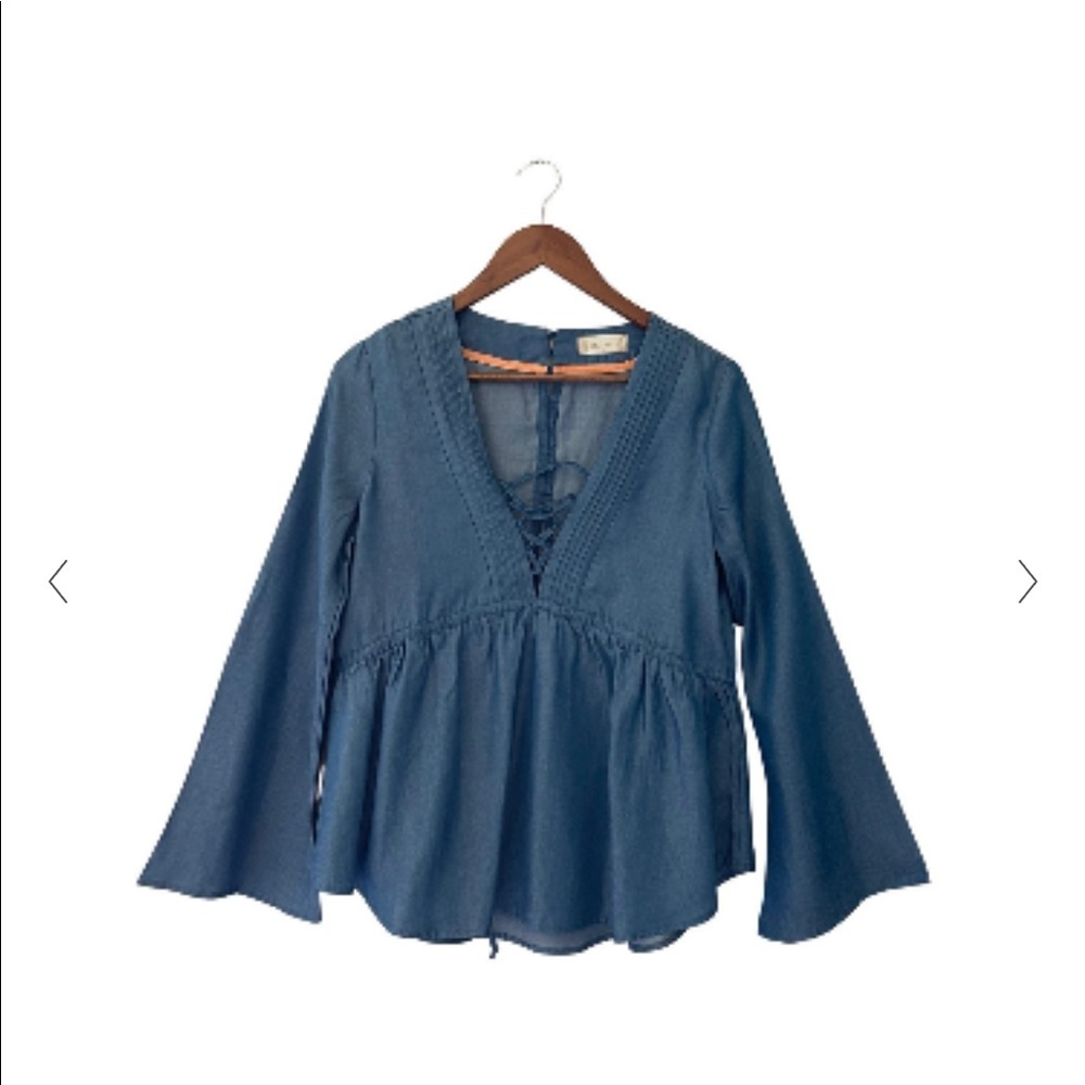 Altar'd State Chambray Top sz Sm